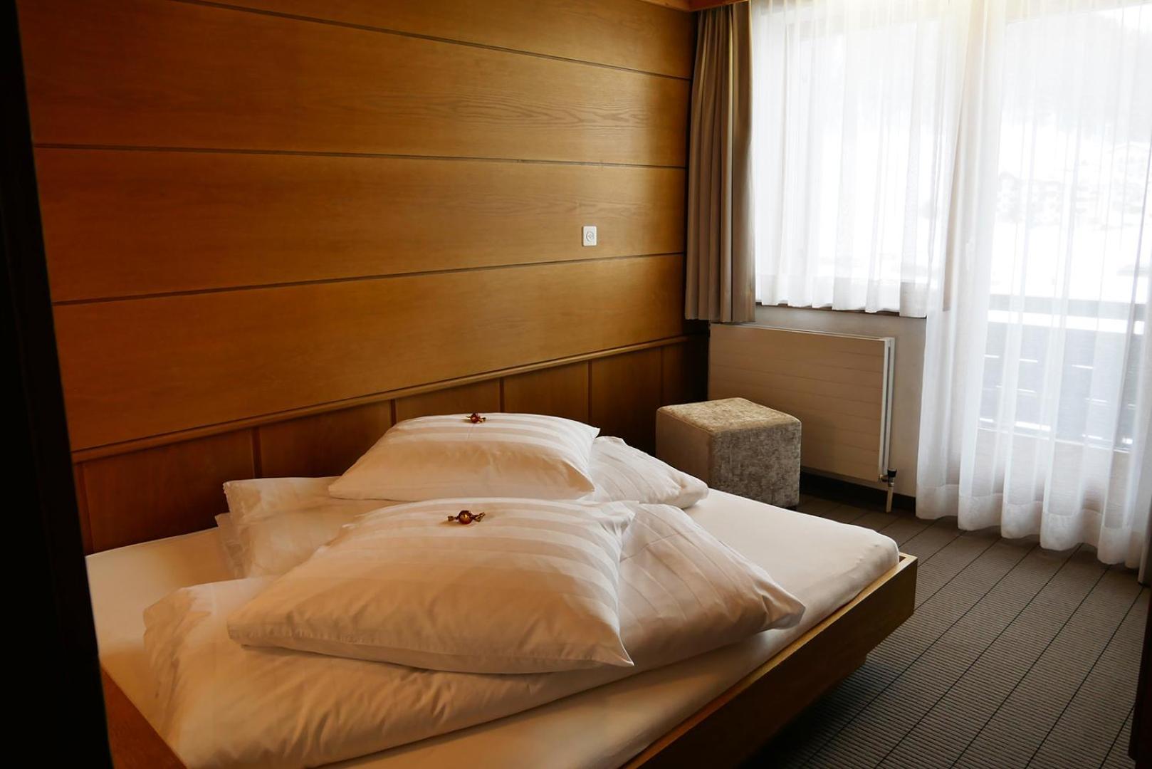 Hotel Garni Bergsonne Samnaun Oda fotoğraf